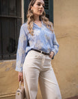 Camicia a righe con ricami celeste