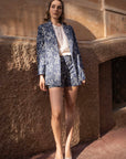Completo 100% cotone blazer e shorts tela denim con ricami